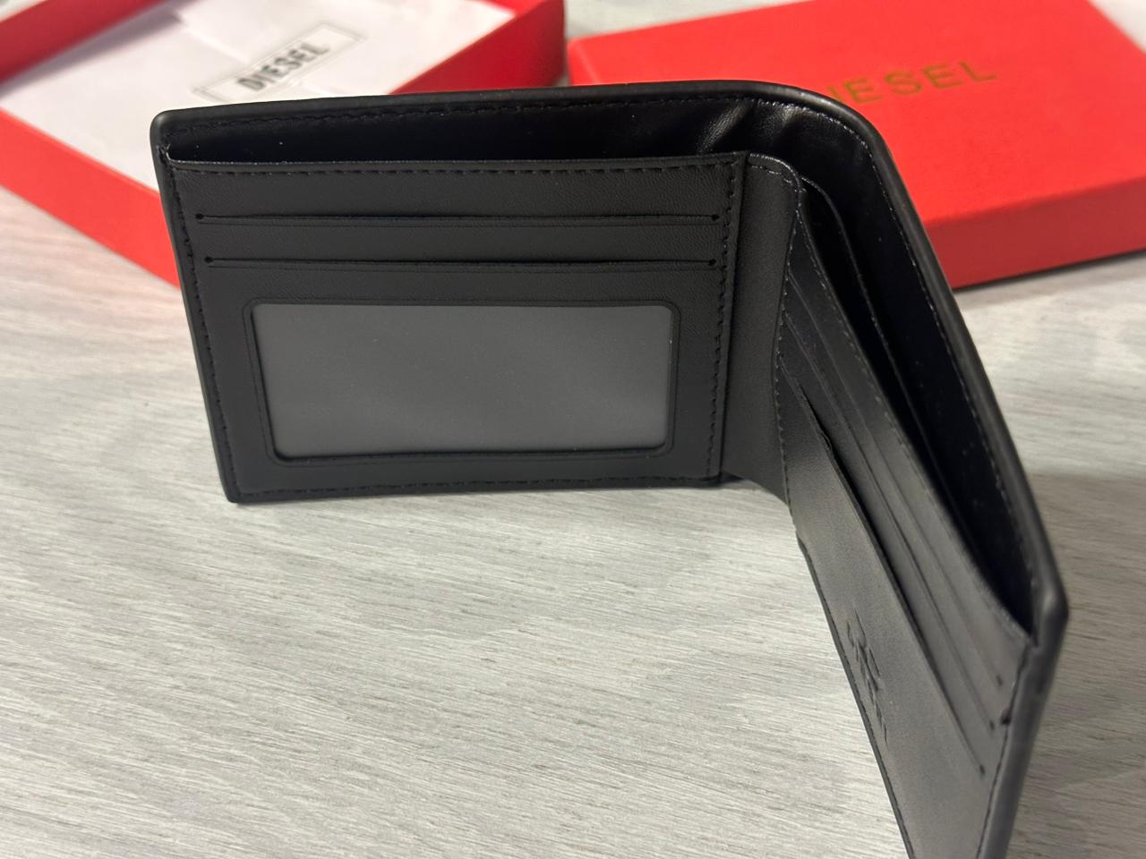 DIESEL 'D' Logo Wallet - Black