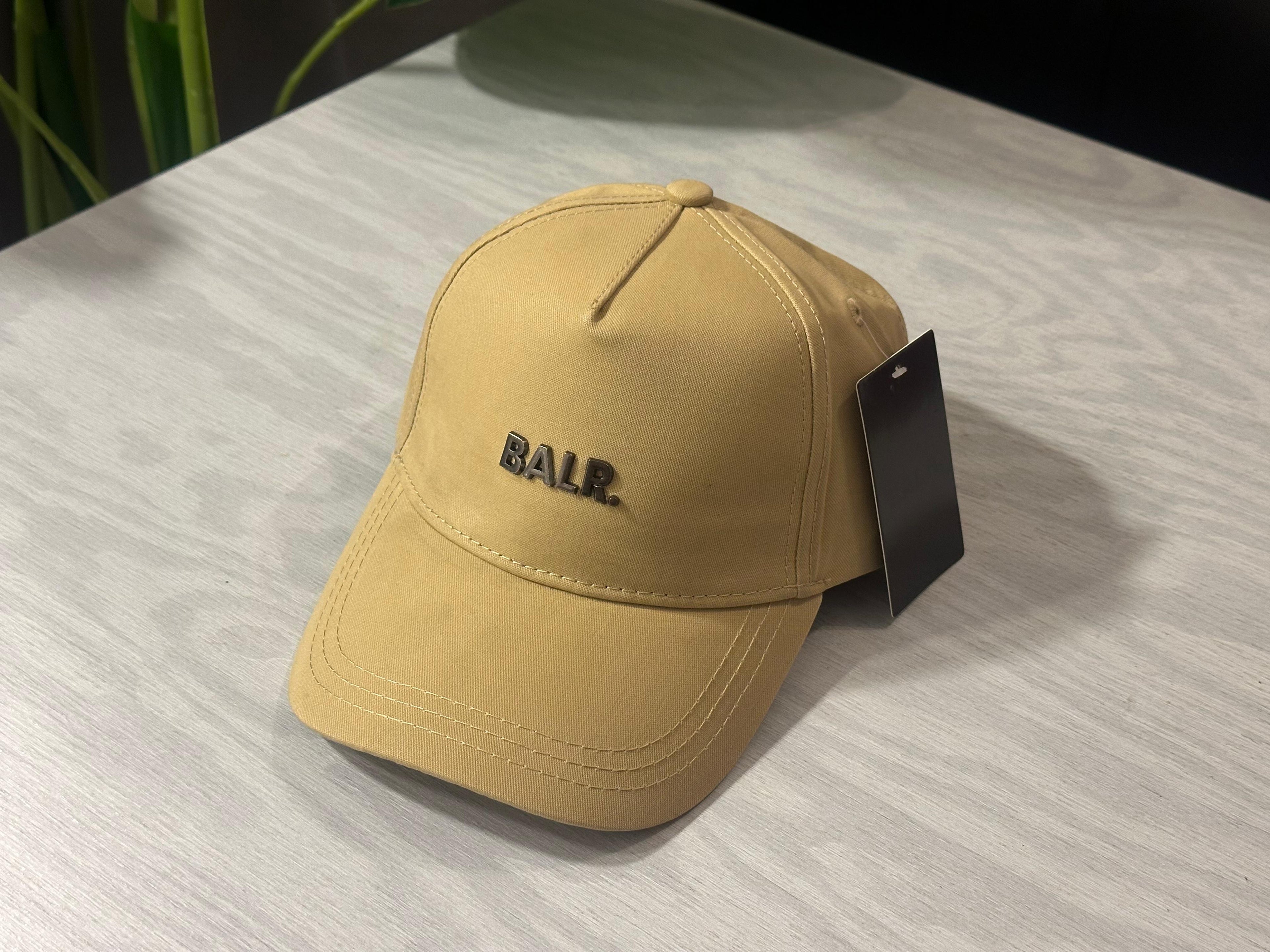 BALR.  Baseball Cap - Metal Logo (Beige)